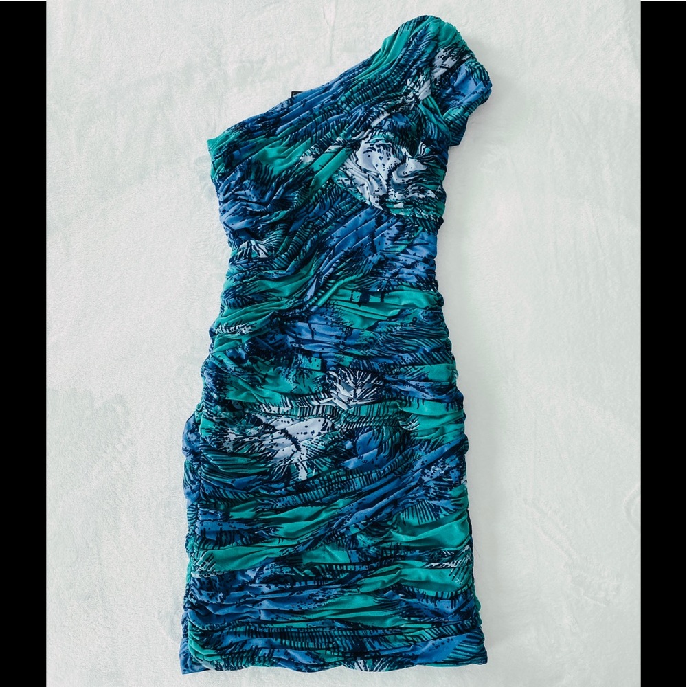 BCBGMAXAZRIA dress